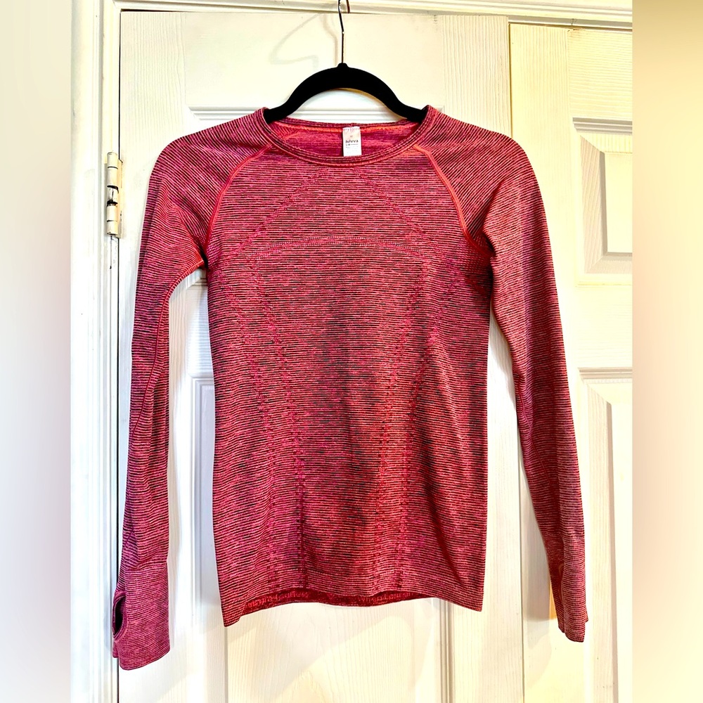 Ivivva By Lululemon -- Size Large (10) Long Sleeve Swiftly Fly Tech Top.